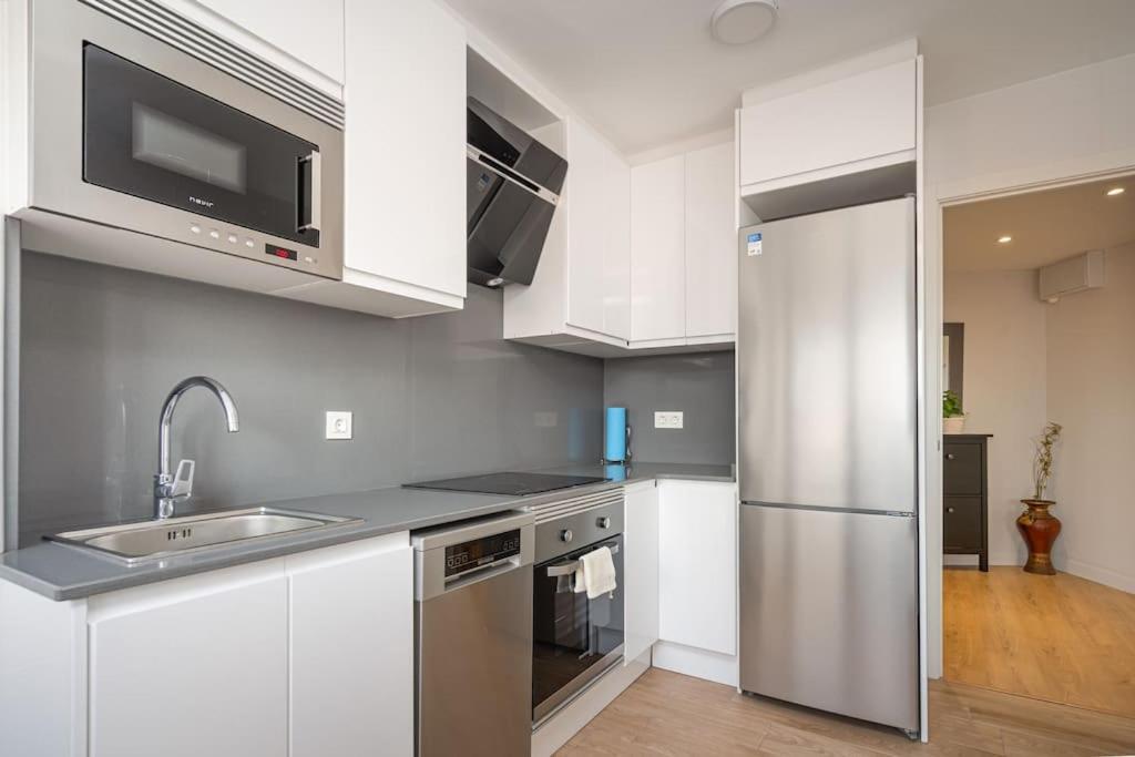 Myhousespain - Moderno Piso Frente Al Mar ヒホン エクステリア 写真