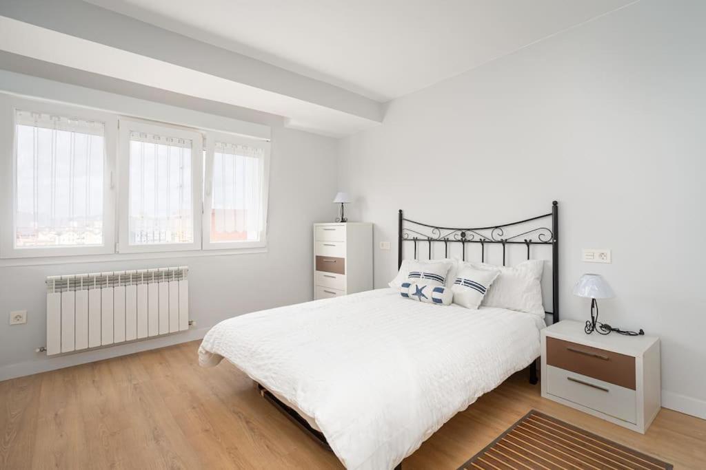Myhousespain - Moderno Piso Frente Al Mar ヒホン エクステリア 写真